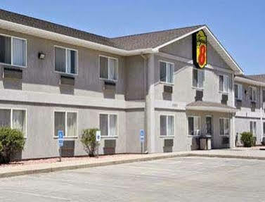 Super 8 By Wyndham Fountain Hotel Exterior foto
